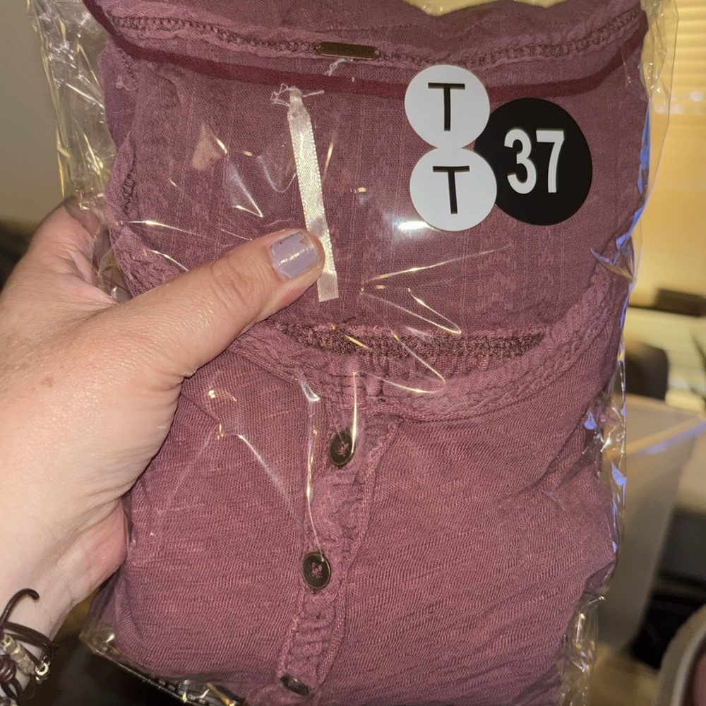 Free People Aster Henley In Berry - Picture 15 of 15